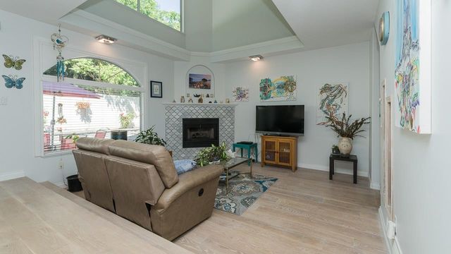 7e8c00c43d22246cbcd62d4fa49454021c0099ca at 7 - 22488 116 Avenue