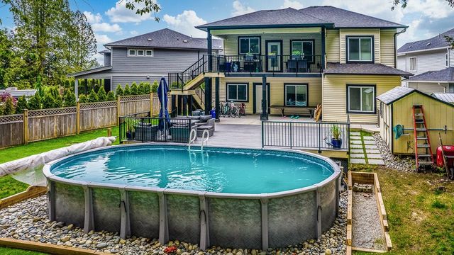 6637e7a917a93ed099012eefb1a93b1429e83d86 at 32743 Unger Court