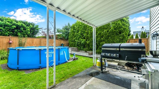 16663dcc75e3a1b4accf9186fd4528238b9d650e at 20359 Dale Drive, Maple Ridge, Bc, V2x 8v6