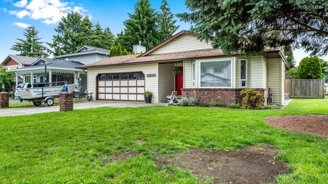 4531eea0b116bf5242579f05ea7bb3ed6c3cf413 at 20359 Dale Drive, Maple Ridge, Bc, V2x 8v6