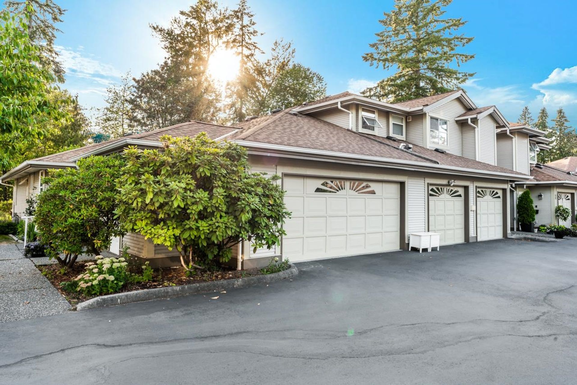 15 - 12071 232b Street photo number 1 15 - 12071 232b Street photo number 1