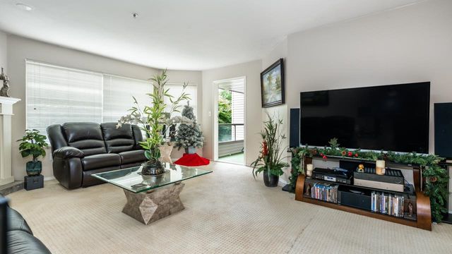 6eac470a293afc9b85d4469ea480b084ac86c8c0 at 206 - 1955 Suffolk Avenue