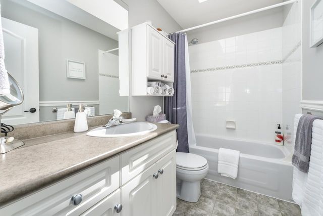 a12d46d50892fc5bbe0a13617920e53b93f0c923 at 22743 125a Avenue