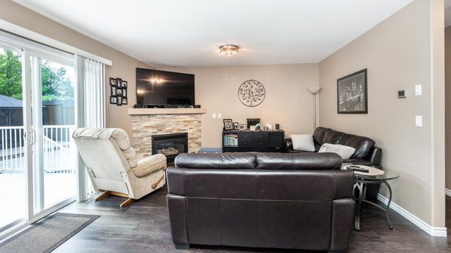 bb365920c62be92dace0cfa8415342a658e75345 at 22743 125a Avenue