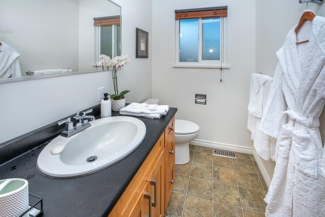 3db84cc3fcba30e4fc5566931d5ae76bab414480 at 7795 Falcon Crescent