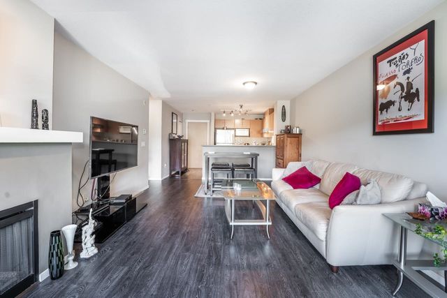 2631fd43d25b8a2b5ace1ad5670fe286da669d5f at 302 - 300 Klahanie Drive