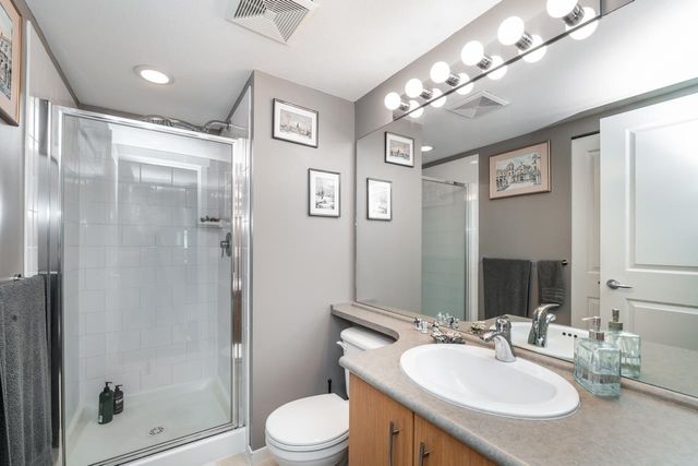 6ff5f658b21bfe70a6df36e5350347b1512ef24b at 302 - 300 Klahanie Drive