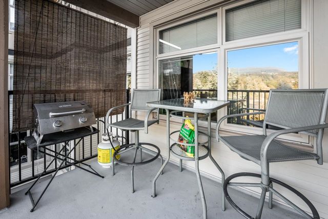 7a0934b2dc251541f521f289f6c8148f43810b90 at 302 - 300 Klahanie Drive