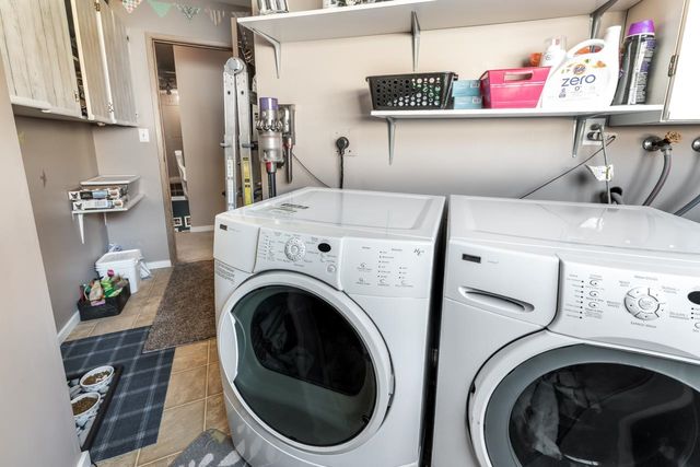 31bcd76a932a6a103642be541b6f7230e7e70df0 at 1 - 21550 Cherrington Avenue