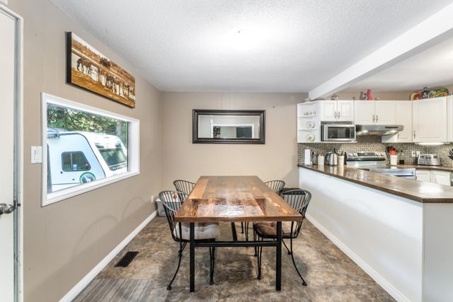 31d8072b8b0509a3ed210bfa5f4dcb02c42b9a00 at 26035 112 Avenue