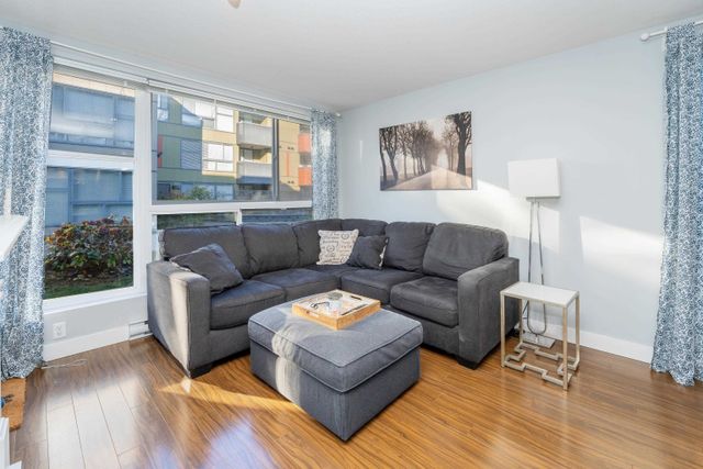 8f04d17447fcef75f6ab5a5b219e75cc7b994b8b at 109 - 12075 228 Street