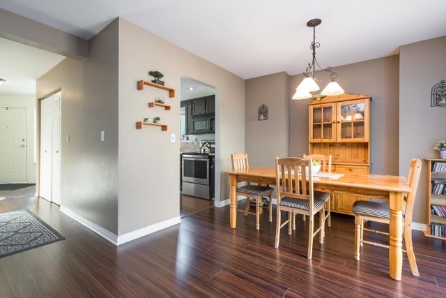 3b921e048f2e01f92fafd352336af7e675509ec4 at 127 - 11255 Harrison Street