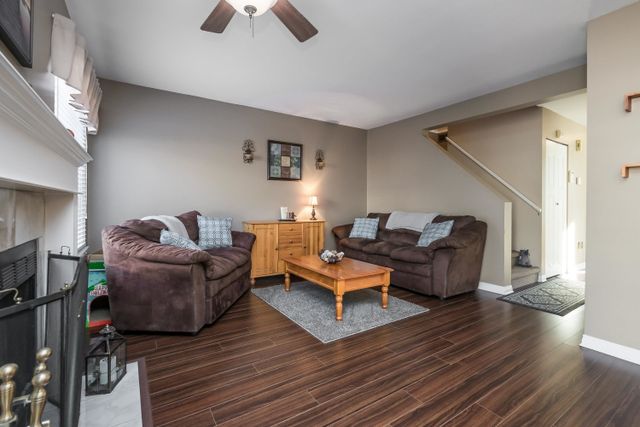 5bead768027477a49e29b1b19840ffab399be49a at 127 - 11255 Harrison Street