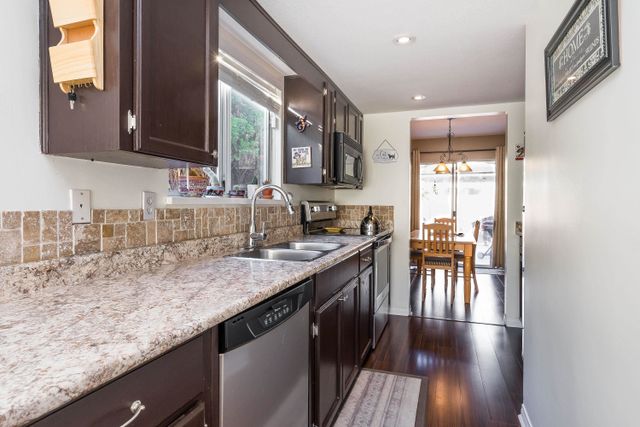 ad58cc3879426e65f032fe7ac401aefb2cfc2301 at 127 - 11255 Harrison Street