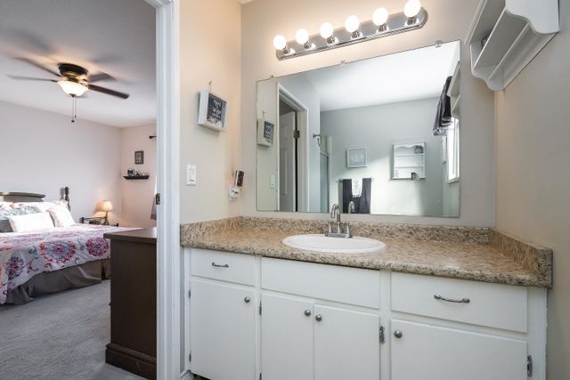 e912853bf7c06a9e1aa6e7772511f883585f5427 at 127 - 11255 Harrison Street