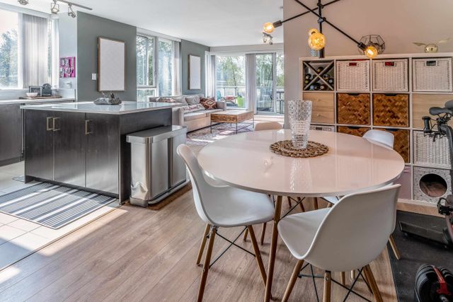 3ec8bd2de4ade25f4485bc13b15038761d15a6ca at 701 - 651 Nootka Way