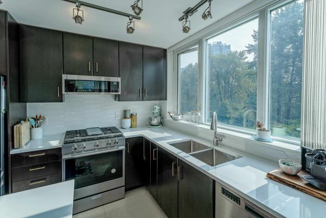 6760dcabbfbfc31d02bc623982751cf089a0c3ef at 701 - 651 Nootka Way 6760dcabbfbfc31d02bc623982751cf089a0c3ef at 701 - 651 Nootka Way