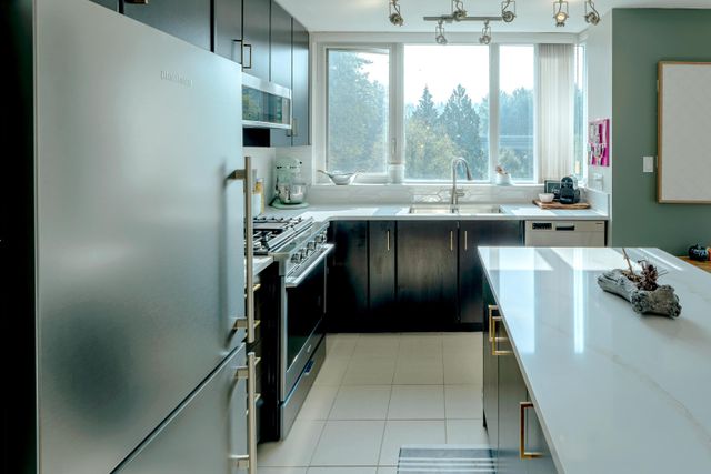 b9a85911be4604a61c466f9a8c88bedce7b27051 at 701 - 651 Nootka Way