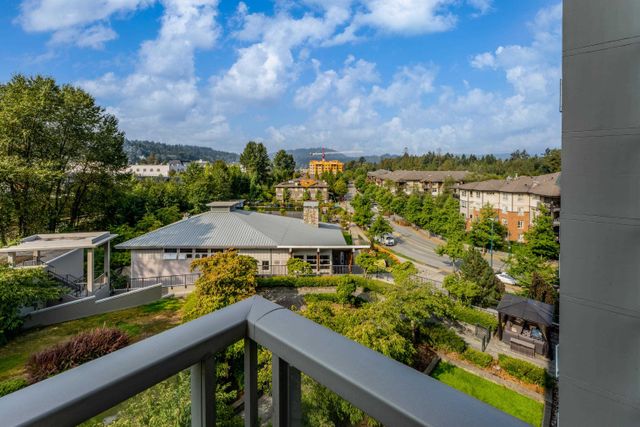 d471a43bddcc38d220e6e2e308d4c614e9e4e91c at 701 - 651 Nootka Way