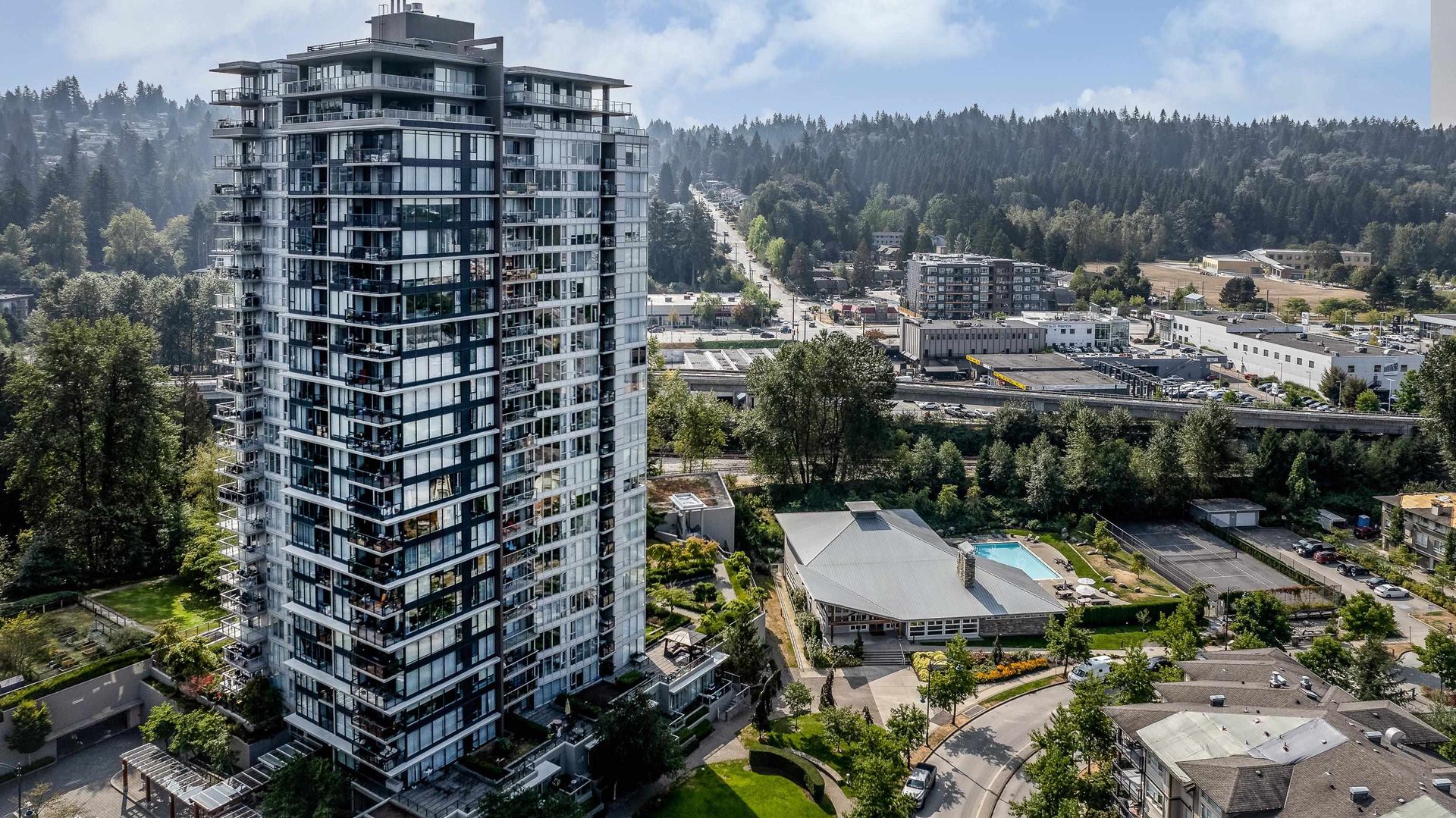 701 - 651 Nootka Way