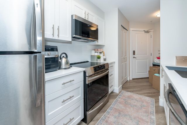 292abb3e983210b0ccd02524df8f8905a6feb6fe at 201 - 12248 224 Street