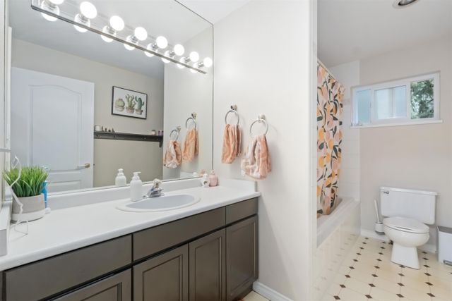 27111-122-avenue-northeast-maple-ridge-23 at 27111 122 Avenue, Northeast, Maple Ridge