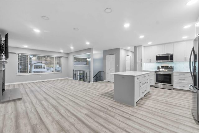 21101-119-avenue-southwest-maple-ridge-maple-ridge-04 at 21101 119 Avenue, Southwest Maple Ridge, Maple Ridge