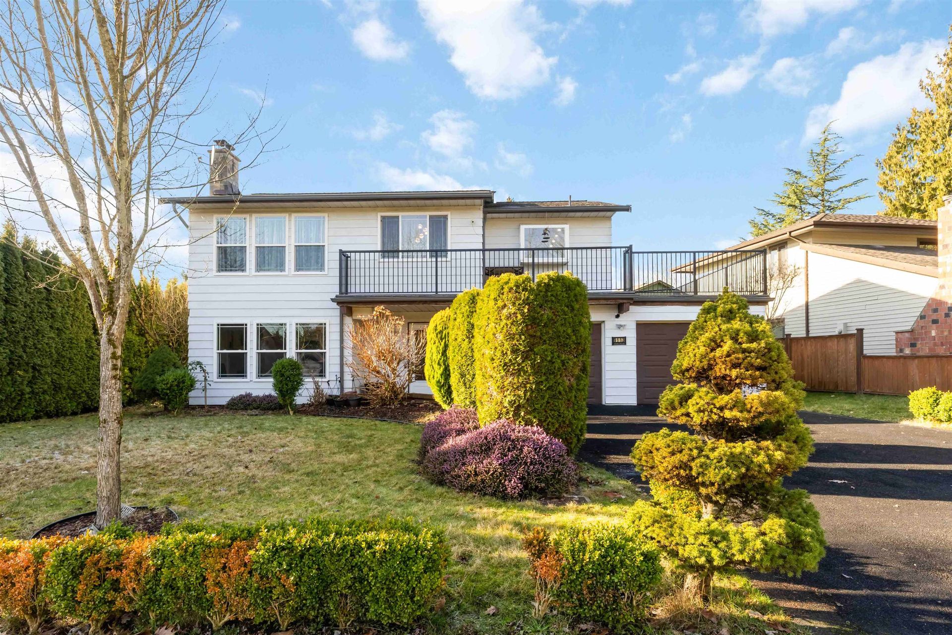 9113 145a Street, Bear Creek Green Timbers, Surrey photo number 1