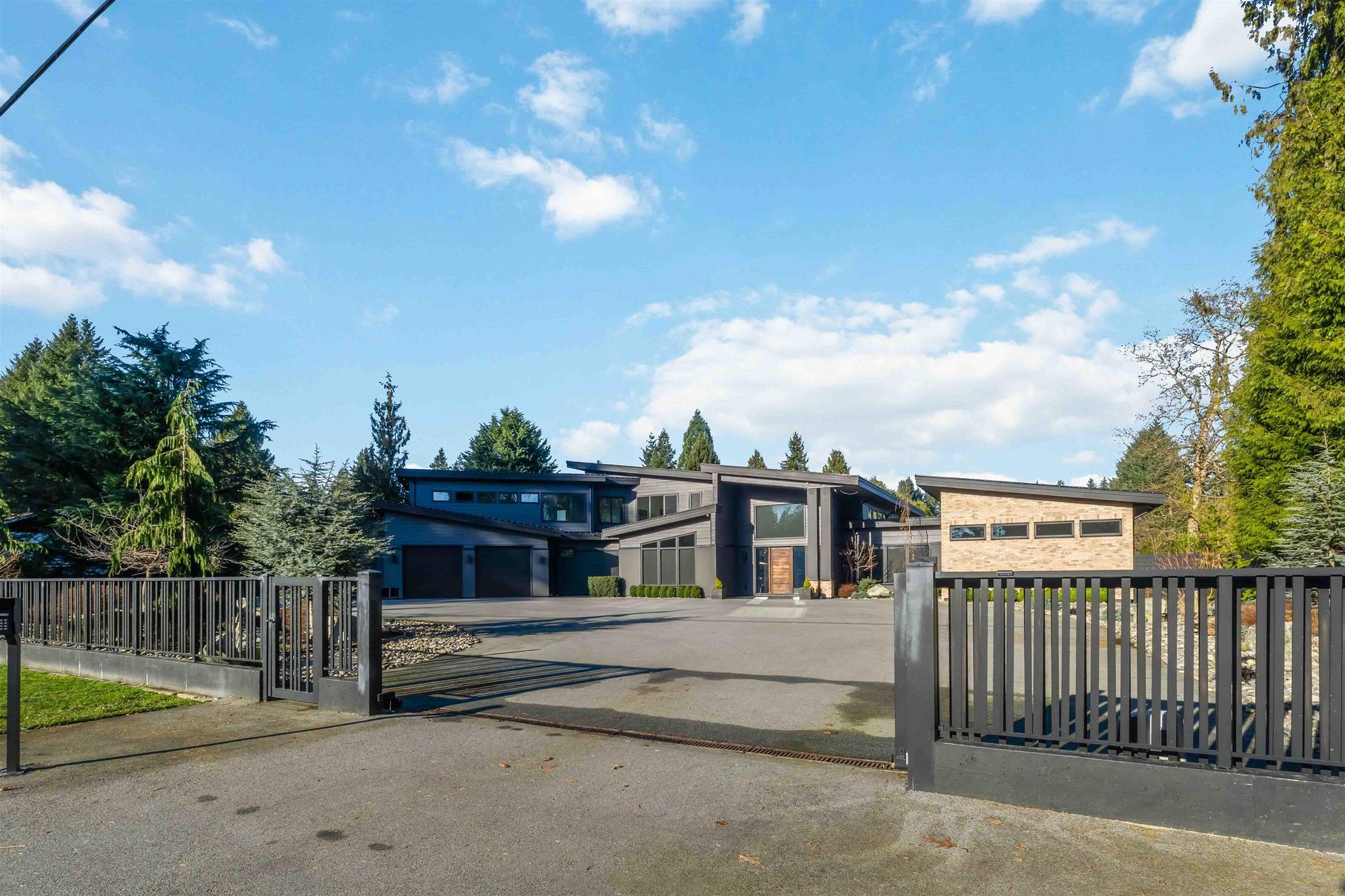 24095 53 Avenue, Salmon River, Langley photo number 1