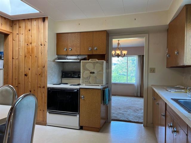 3047-oxford-street-glenwood-pq-port-coquitlam-19 at 3047 Oxford Street, Glenwood PQ, Port Coquitlam