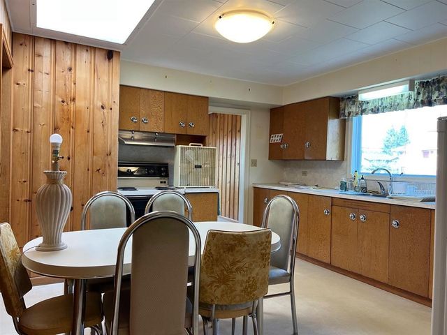 3047-oxford-street-glenwood-pq-port-coquitlam-20 at 3047 Oxford Street, Glenwood PQ, Port Coquitlam