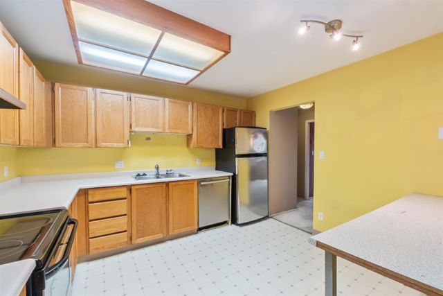 22222-119-avenue-west-central-maple-ridge-06 at 203 - 22222 119 Avenue, West Central, Maple Ridge