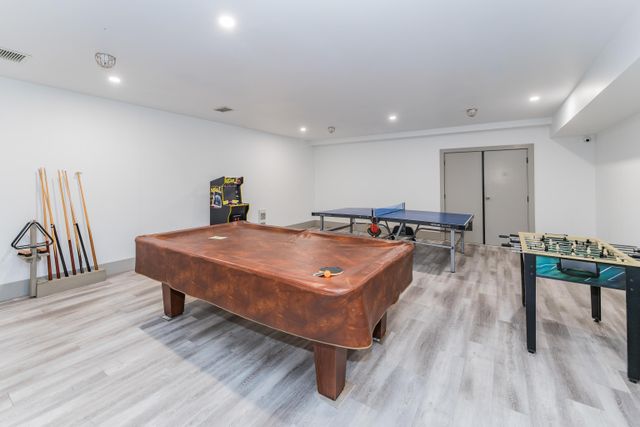 4cde3513a98156c81e2460419be01fcd87304054 at 61 - 6747 203 Street