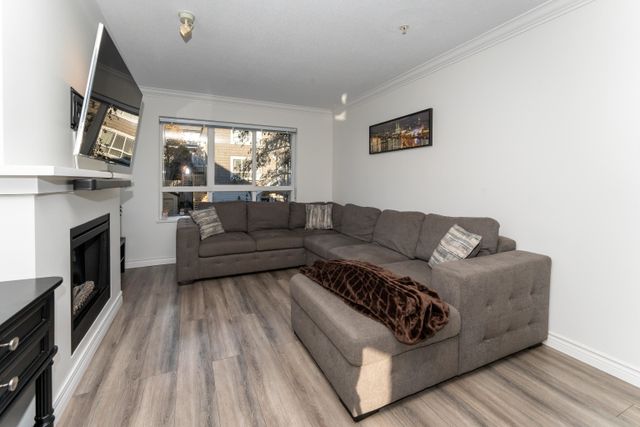 75c5013cb969d5836f8d3f0161b411dc8bd99aa5 at 61 - 6747 203 Street