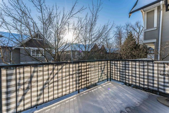 900c939491dc41a6d39b328a1b889645d0ee799d at 61 - 6747 203 Street