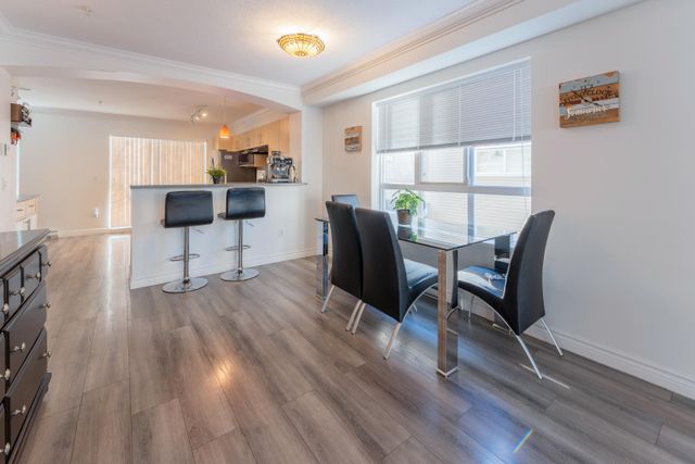 9623993a63a65d70b44ad33c5faf34f84a79e04c at 61 - 6747 203 Street