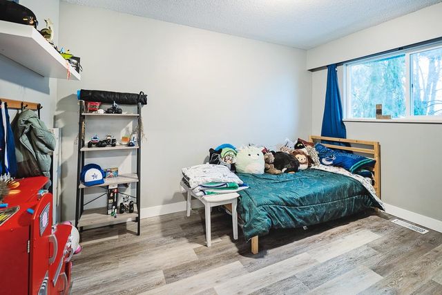 de90d74d4dd06b77ca9f7de5ac19055b095340d0 at 22562 122 Avenue