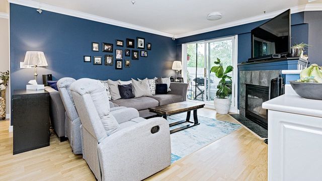 7b2a44b6df97e57e31e4da231fa688deed1e5972 at 205 - 11960 Harris Road