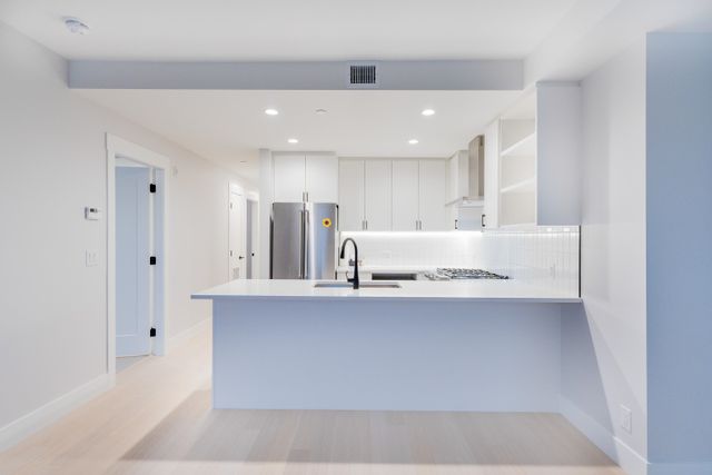 1e1a8e252b19f5ab784e7c783fc993f837f334b8 at 505 - 22226 Brown Avenue