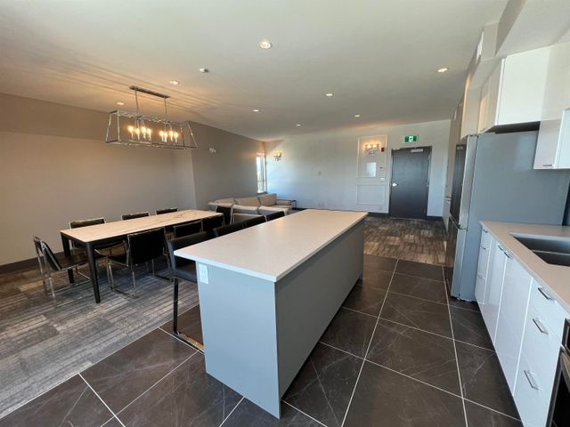 483db0ffd3eabddc7e4f53e66bd07875464d05f9 at 505 - 22226 Brown Avenue