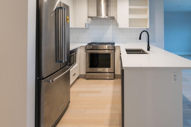 573371b3056c588c0428dcb1f925dbc829064928 at 505 - 22226 Brown Avenue