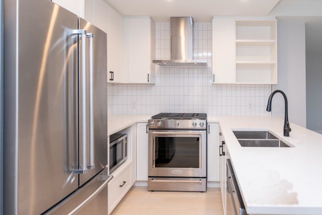 5b8b4bf16adc5f9a42f03d2b8564e5a8f6396ced at 505 - 22226 Brown Avenue