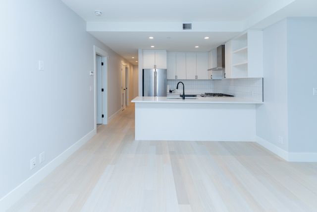 b57fe728d5e7ea9f42418caa89d10a525e8f1902 at 505 - 22226 Brown Avenue