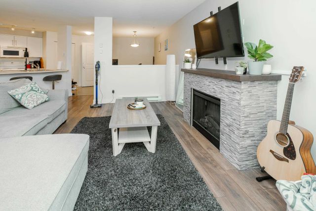 94e4cf0e23c4077b6b80a48326b0f065bf9eb860 at 221 - 12248 224 Street