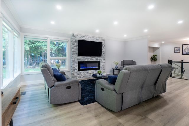 5f766453756105517f05806110ff4269f7a8cdac at 12339 240 Street 5f766453756105517f05806110ff4269f7a8cdac at 12339 240 Street