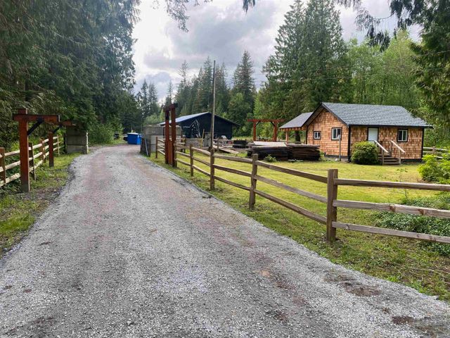 ad4a75ec277f1c333e8807efda21e97be171f1e8 at 11113 284 Street