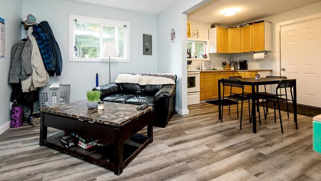 c7dfa654837eed78e968f354ec1ef12c79f56148 at 11113 284 Street