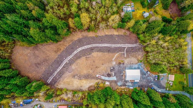 d8eef82bc9f166fd0791d1c9ee39e6537dbda3ec at 11113 284 Street