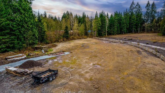 eb159a48aa02f5cbfa1273c210821d1eaec13e6f at 11113 284 Street