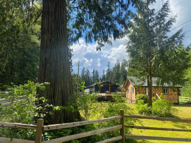 eb4551d73dae21093962f1ae57c6bdf36afe11e8 at 11113 284 Street